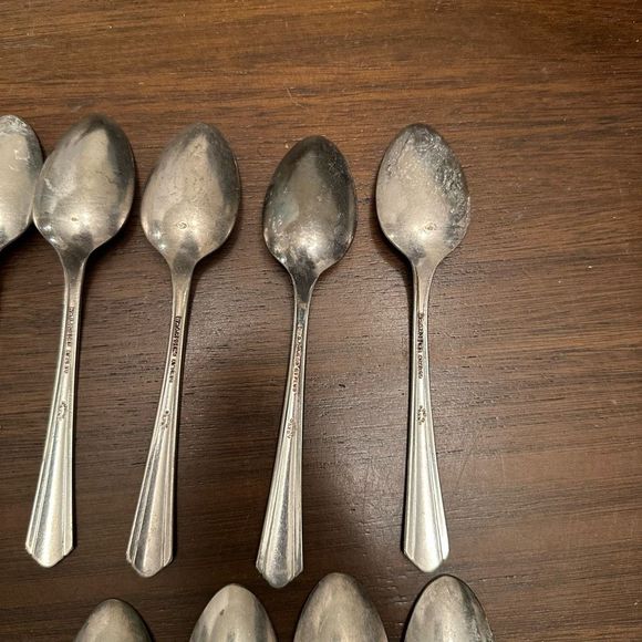 Wm Rogers A1 Plus 1934 Oneida Malibu Flatware 28 pc Silverplate Art deco fork - Picture 9 of 9